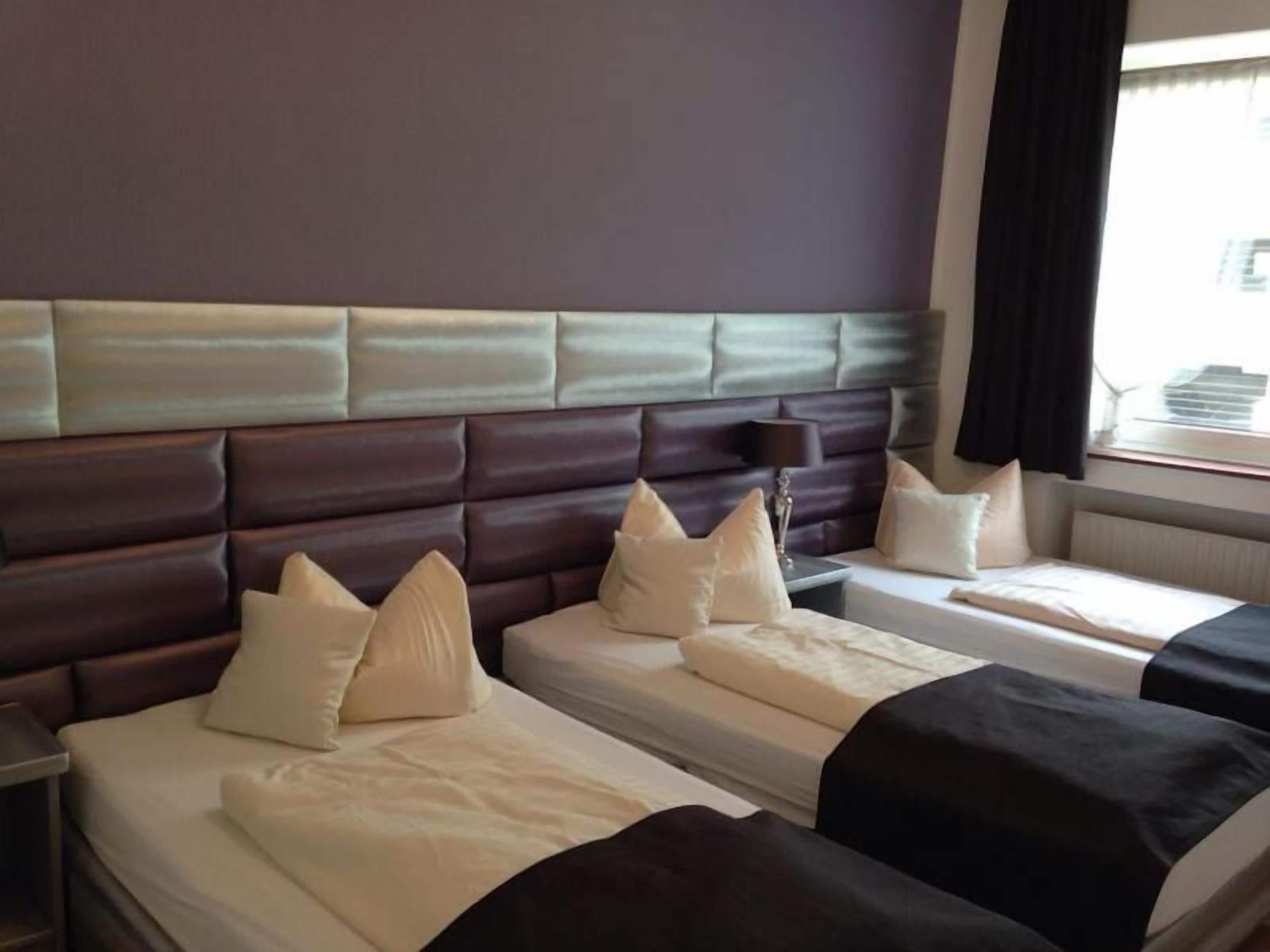 Hotel Am Wehrhahn, Dusseldorf